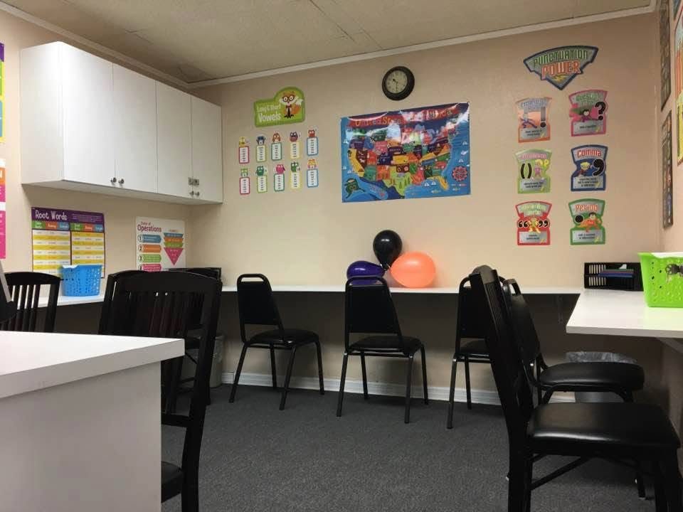 After-school homework room with desks